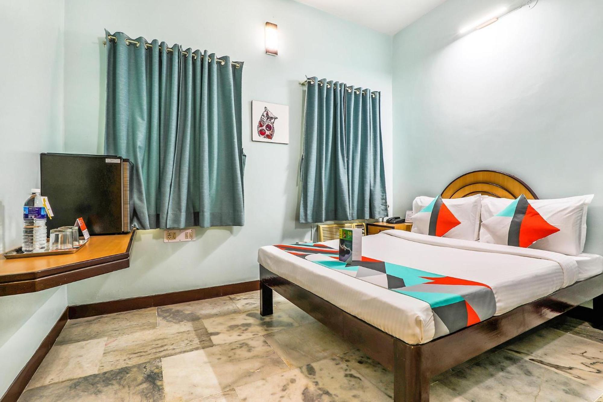 Fabexpress Santhi Inn - 500 Meters From Promenade Beach Pondicherry Exterior photo